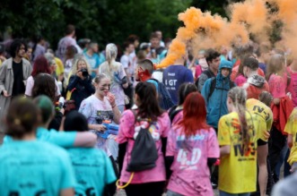 Rijeka: Maturanti srednjih škola širom grada slave kraj srednjoškolskog obrazovanja Rijeka: Maturanti srednjih škola širom grada slave kraj srednjoškolskog obrazovanja