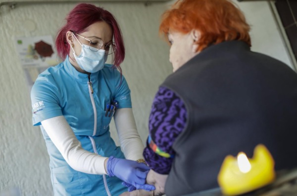 Zagreb: LabPlus pruža usluge vađenja krvi kod kuće
