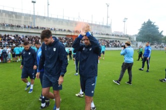 Rijeka: Navijači na treningu nogometaša Rijeke Rijeka: Navijači na treningu nogometaša Rijeke