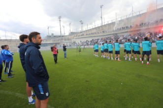 Rijeka: Navijači na treningu nogometaša Rijeke Rijeka: Navijači na treningu nogometaša Rijeke