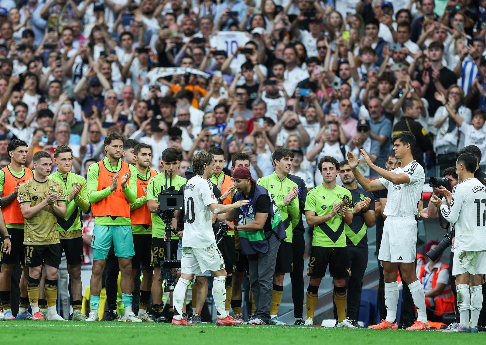 Madrid: Utakmica Real Madrid – Real Sociedad, posljednja u kojoj Luka Modrić igra s dresom Real Madrida Madrid: Utakmica Real Madrid – Real Sociedad, posljednja u kojoj Luka Modrić igra s dresom Real Madrida