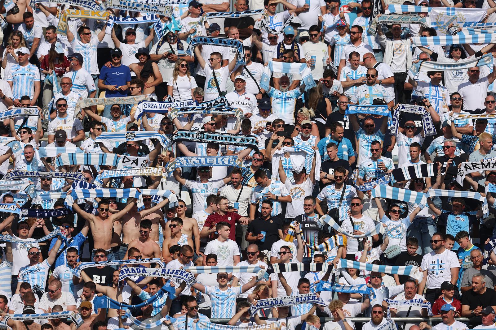 Rijeka: Navijači na susretu Rijeka – Slaven Belupo