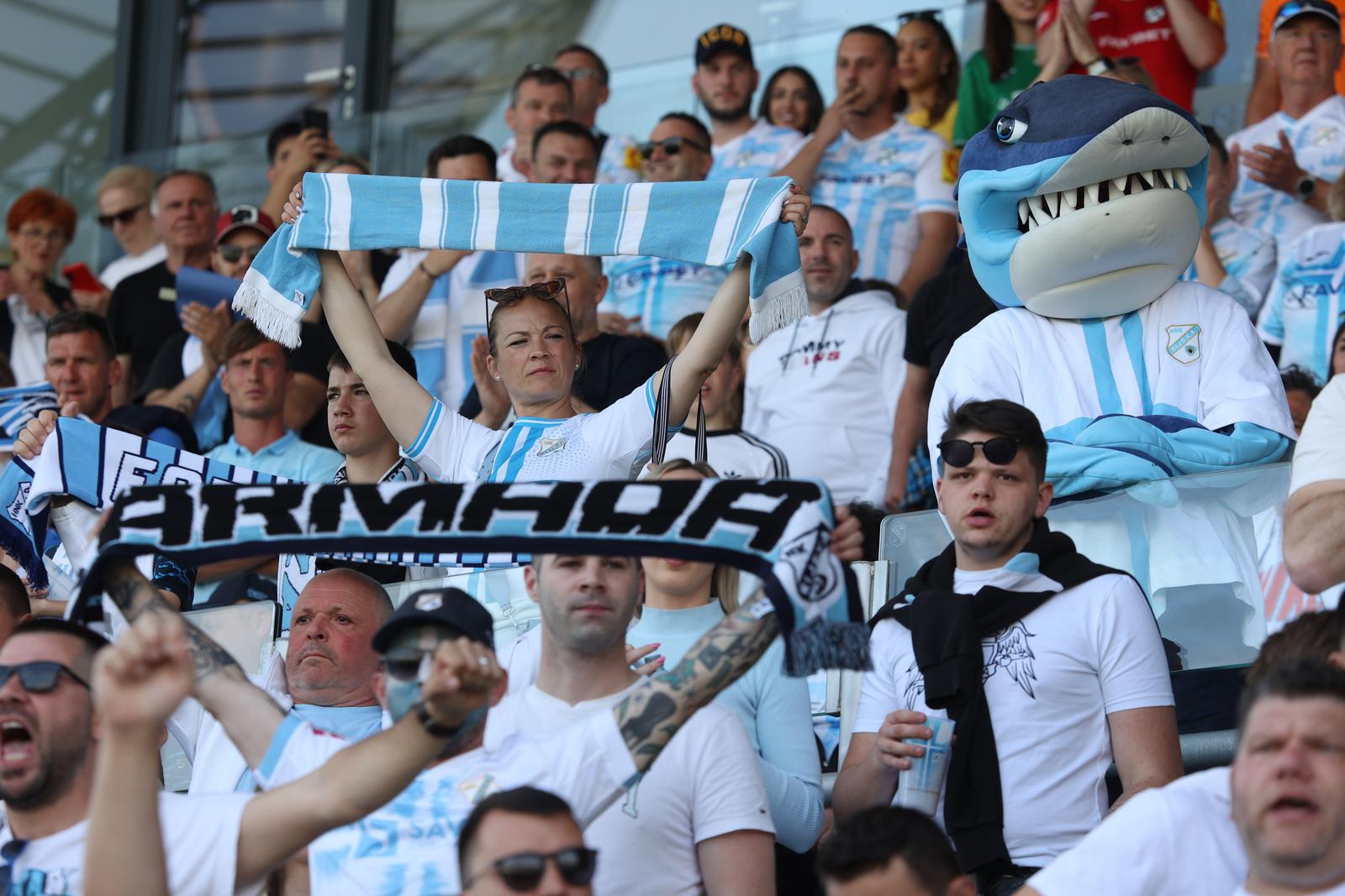 Rijeka: Navijači na susretu Rijeka – Slaven Belupo
