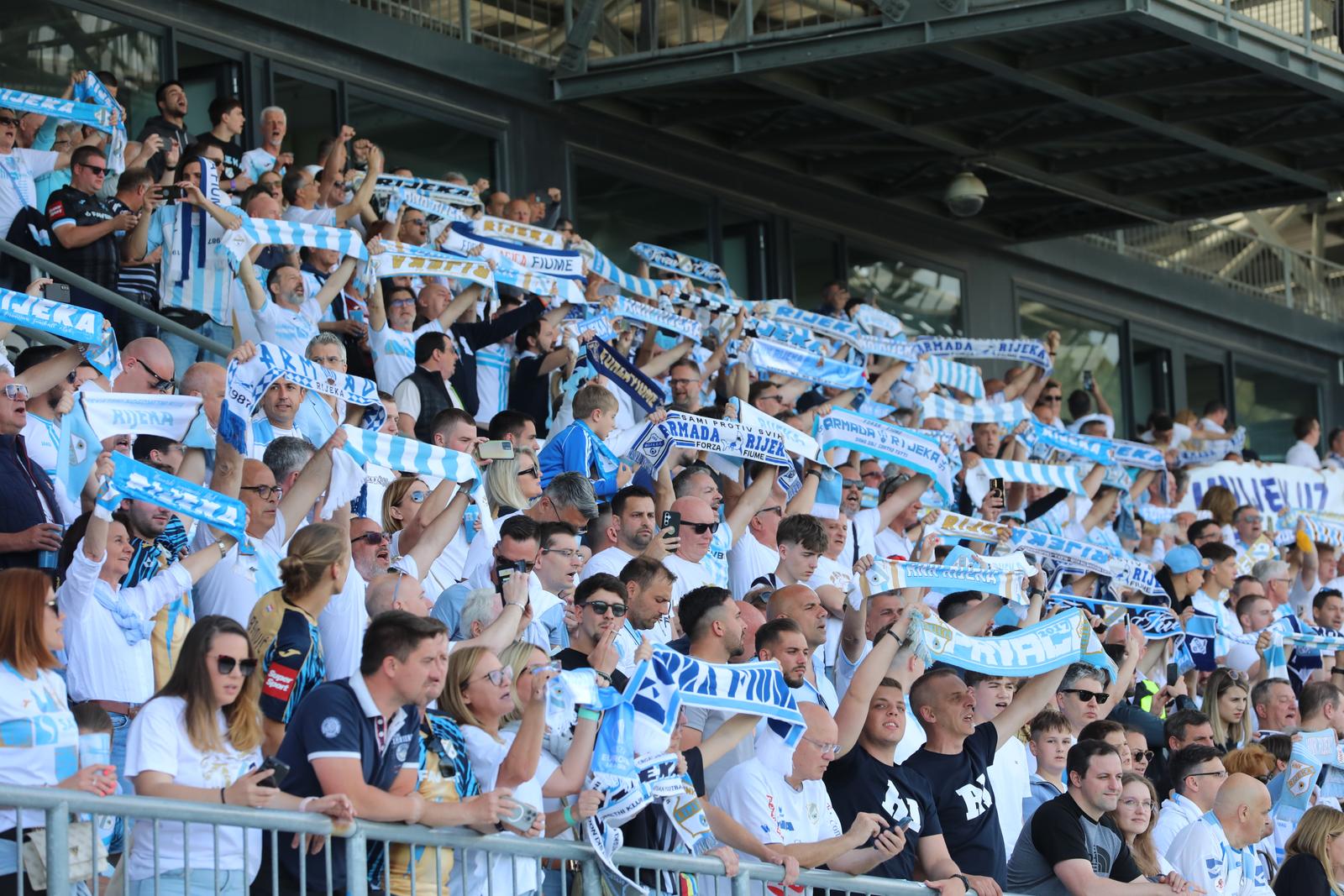 Rijeka: Navijači na susretu Rijeka – Slaven Belupo
