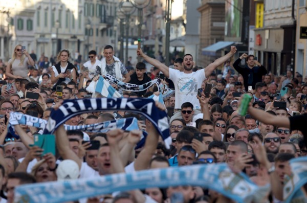 Rijeka: Tisuće navijača HNK Rijeke na Korzu slavi osvajanje prvenstva Hrvatske