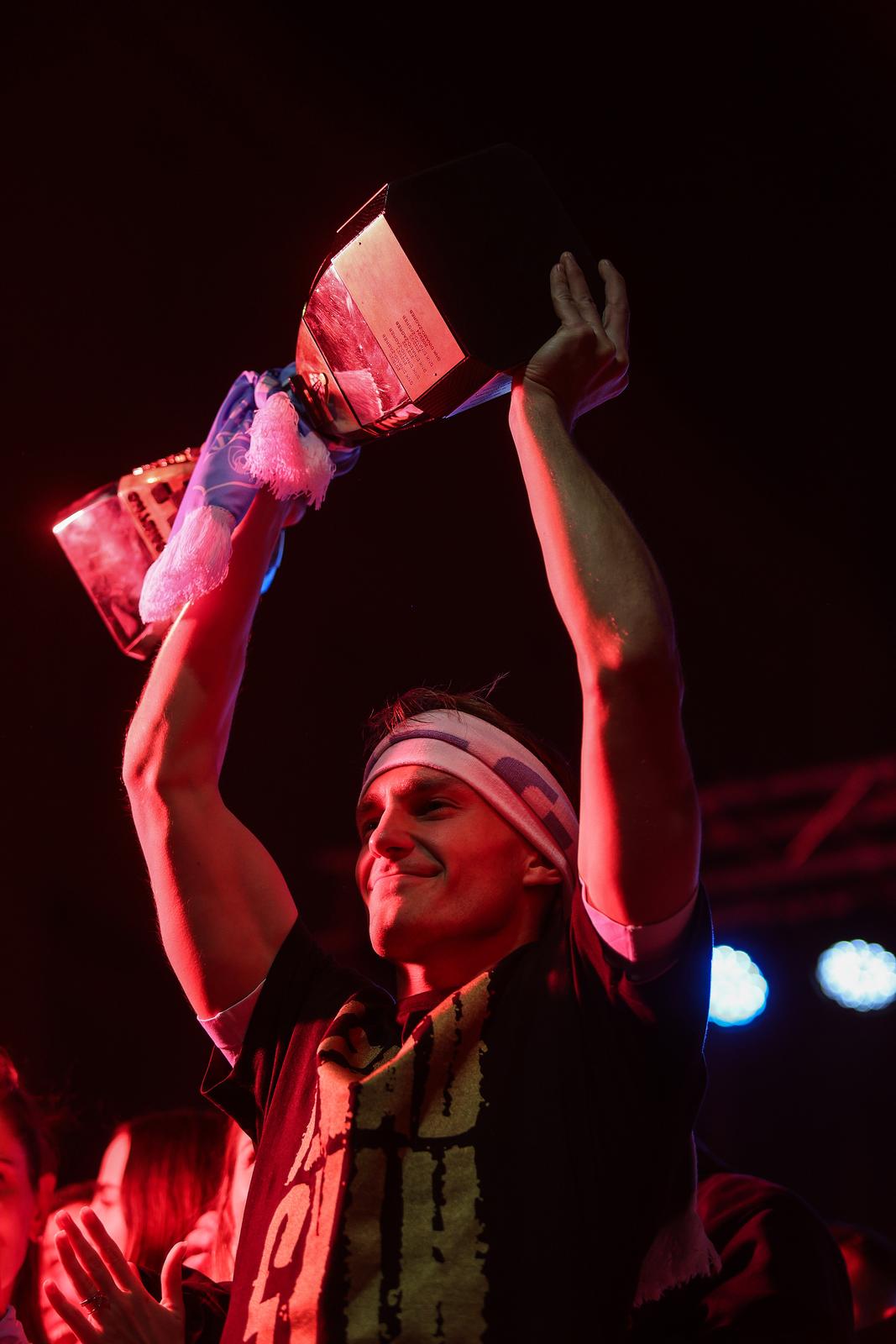 Igrači HNK Rijeka s navijačima na Korzu proslavili osvajanje prvenstva Hrvatske