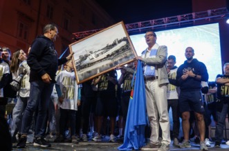 Igrači HNK Rijeka s navijačima na Korzu proslavili osvajanje prvenstva Hrvatske