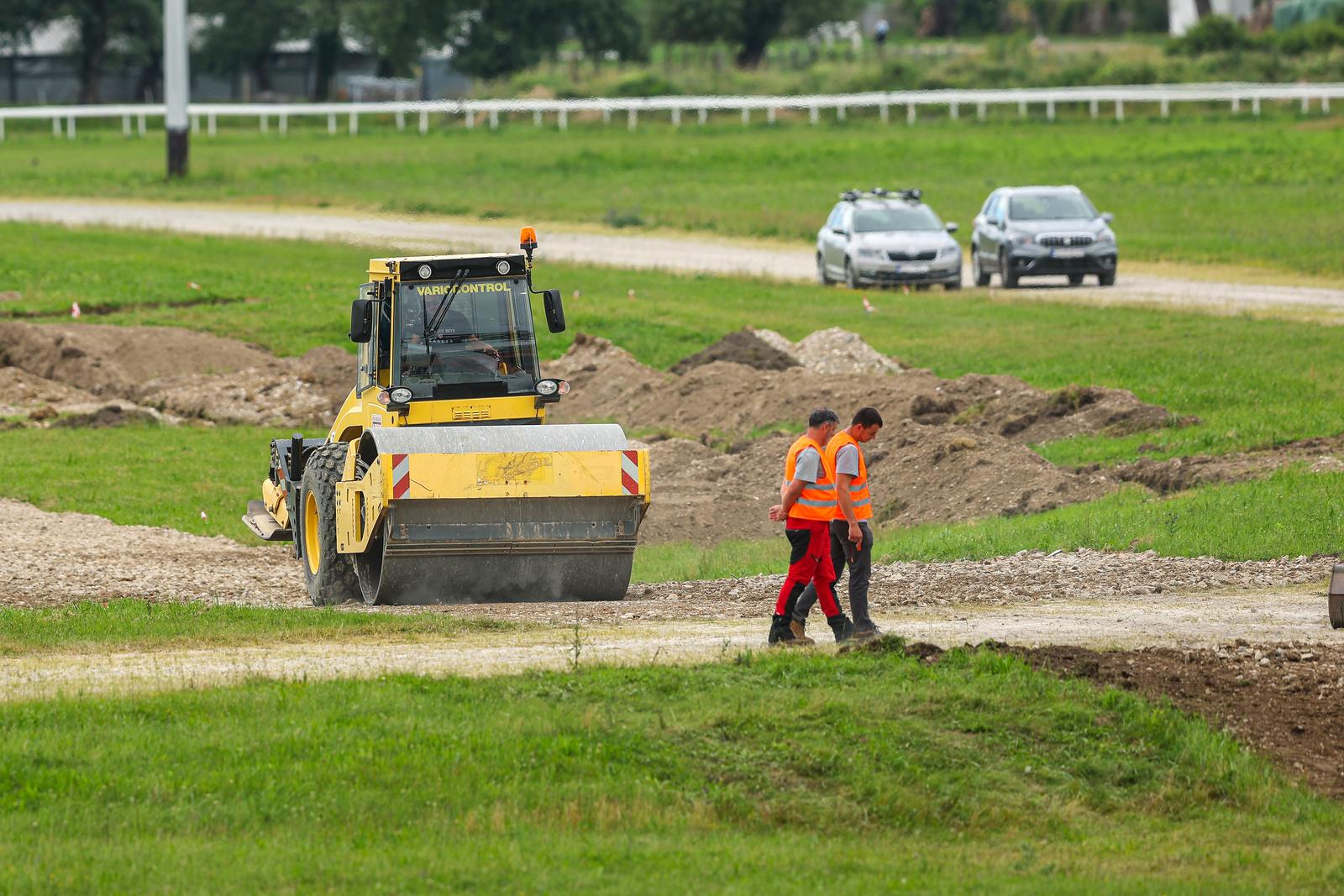 Zagreb: Radovi na Hipodromu za koncert Marka Perkovića Thompsona