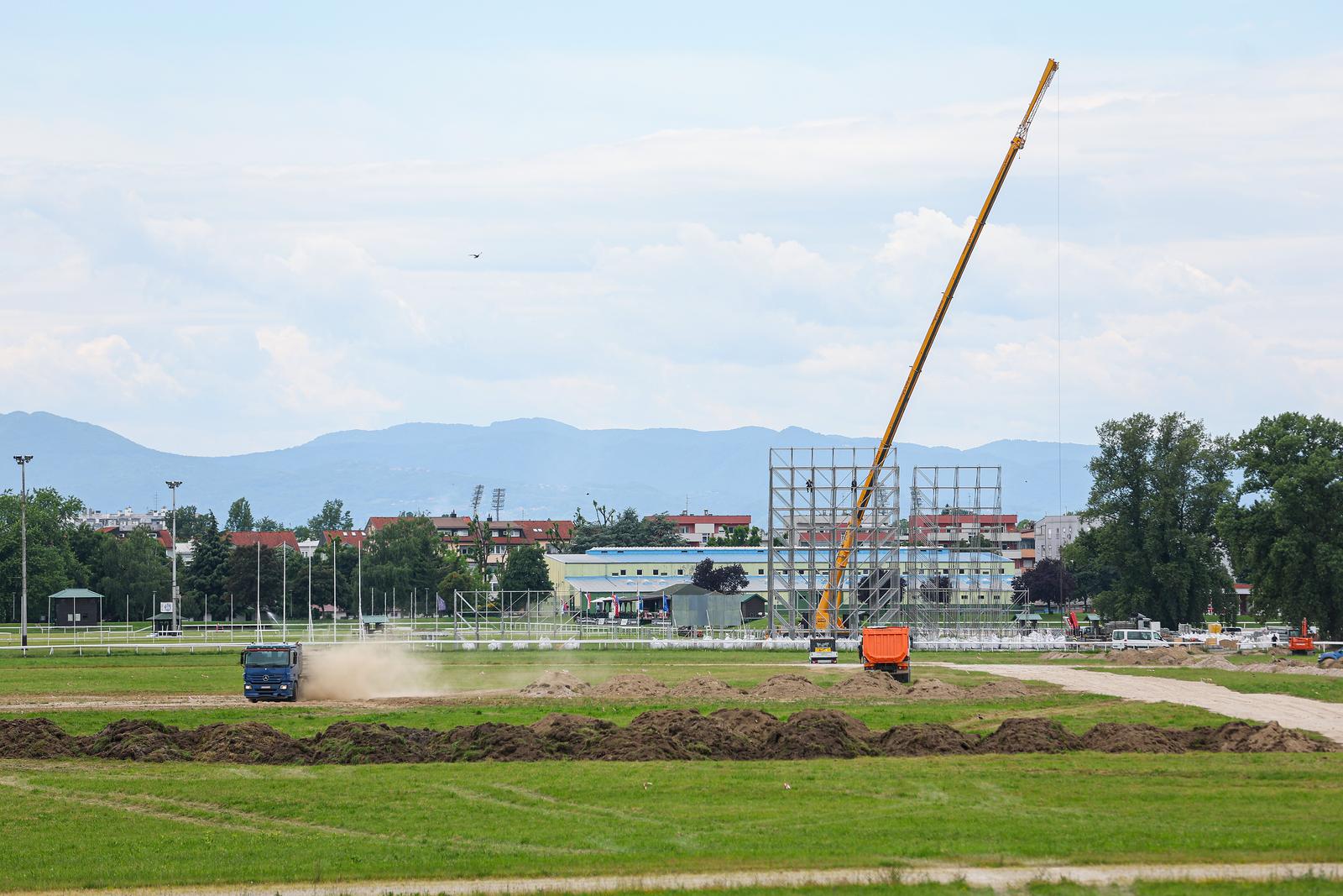 Zagreb: Radovi na Hipodromu za koncert Marka Perkovića Thompsona