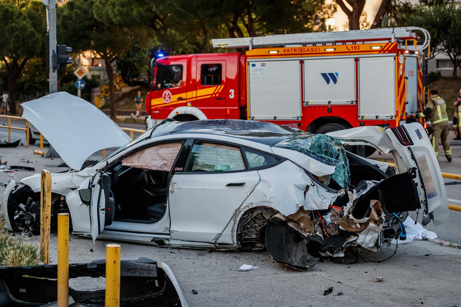 Split: Autom sletio s kolnika i usmrtio pješakinju