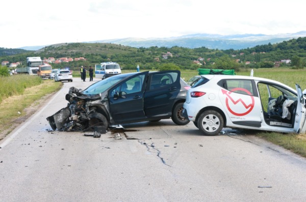 Sinj: Prometna nesreća na cesti Sinj – Otok, ozlijeđeno pet osoba