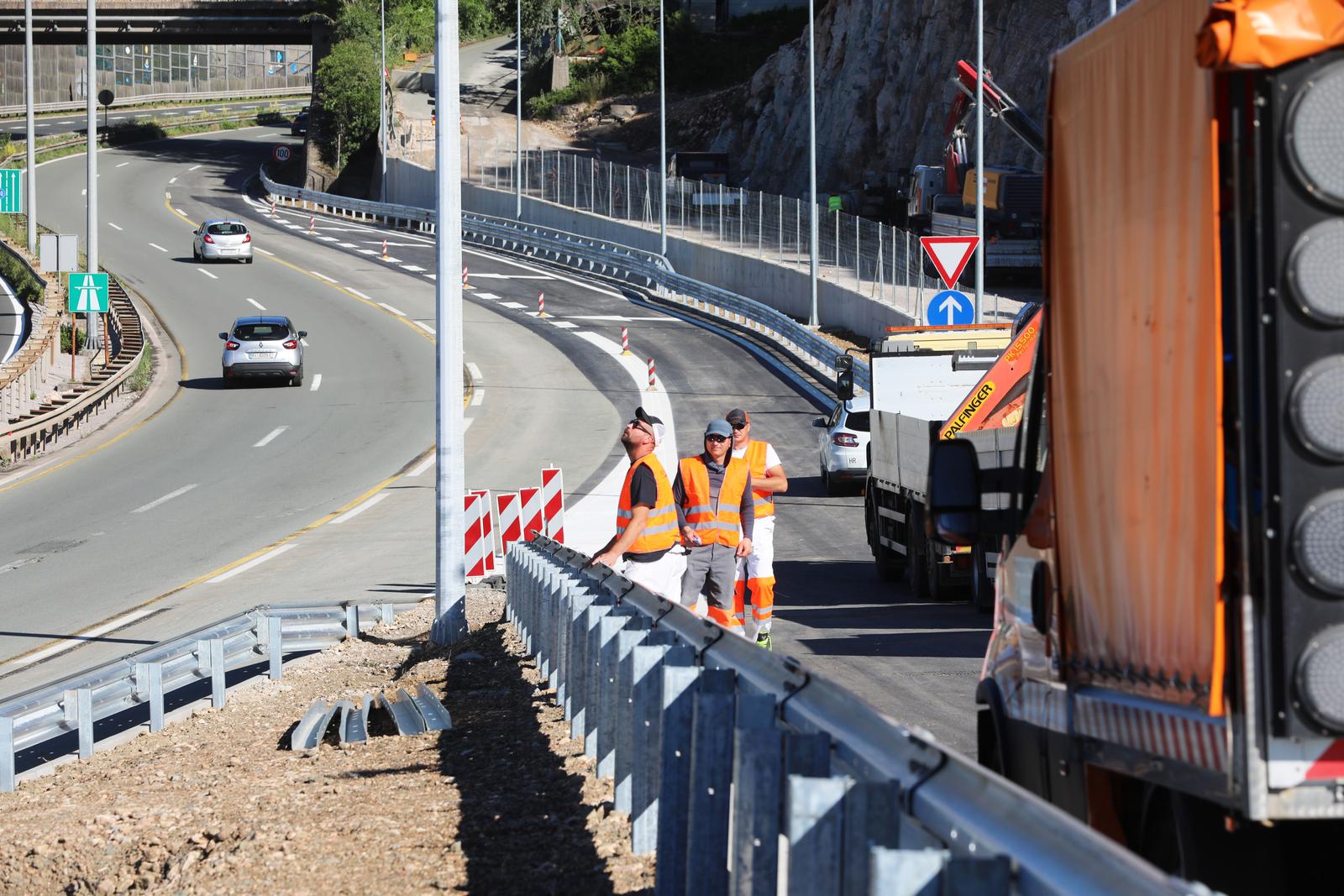 Rijeka: Premijer Plenković i ministar Butković obišli novi vijadukt na čvoru Orehovica Rijeka: Premijer Plenković i ministar Butković obišli novi vijadukt na čvoru Orehovica