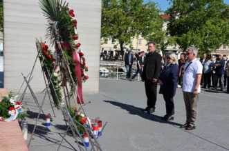 Polaganje-vijenaca-Dan-drzavnosti-10 Polaganje-vijenaca-Dan-drzavnosti-10