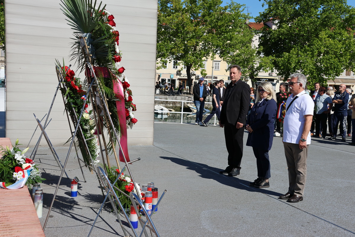 Polaganje-vijenaca-Dan-drzavnosti-10 Polaganje-vijenaca-Dan-drzavnosti-10