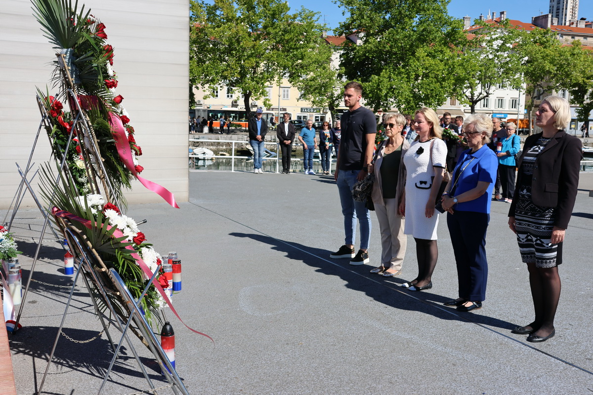 Polaganje-vijenaca-Dan-drzavnosti-12 Polaganje-vijenaca-Dan-drzavnosti-12