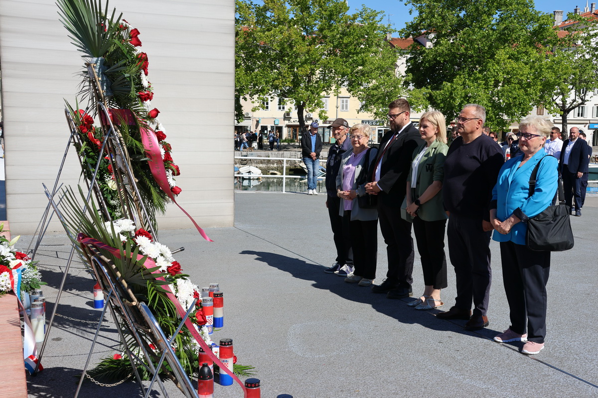 Polaganje-vijenaca-Dan-drzavnosti-13 Polaganje-vijenaca-Dan-drzavnosti-13