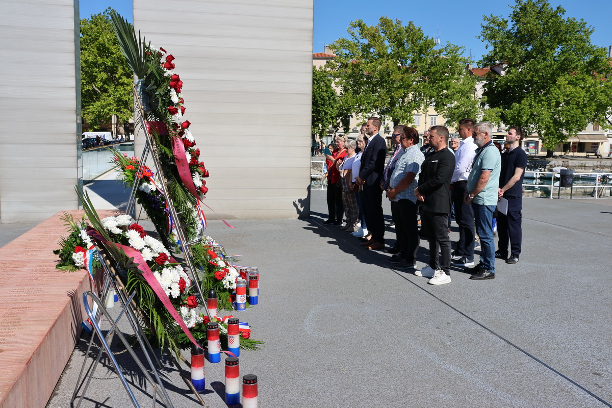 Polaganje-vijenaca-Dan-drzavnosti-14 Polaganje-vijenaca-Dan-drzavnosti-14