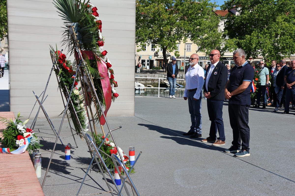 Polaganje-vijenaca-Dan-drzavnosti-6 Polaganje-vijenaca-Dan-drzavnosti-6