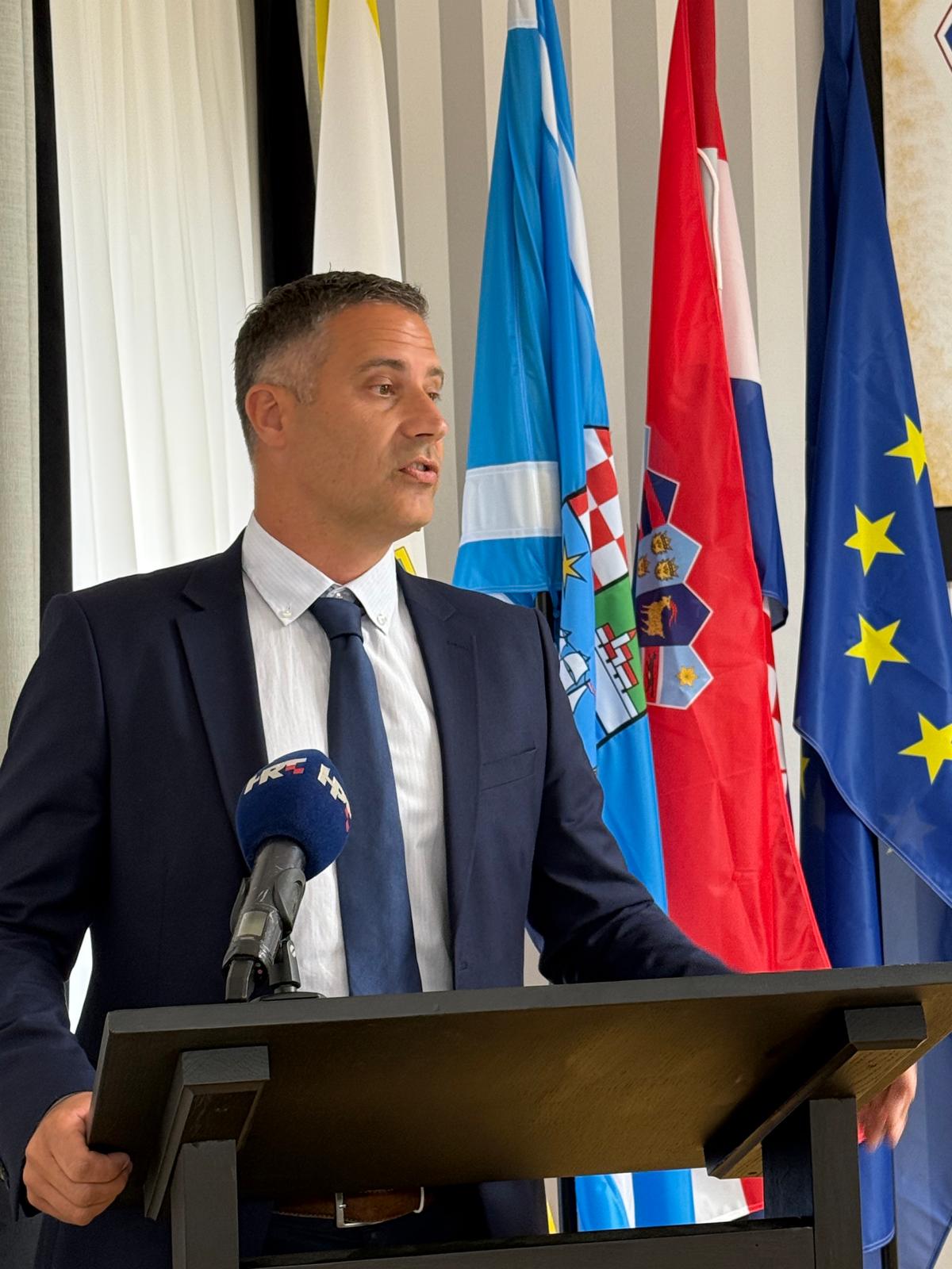 Potpisivanje ugovora za luku Rab_5