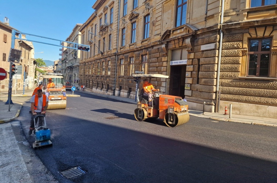 Sanacija-asfalta-u-Ulici-Pomerio-4 Sanacija-asfalta-u-Ulici-Pomerio-4