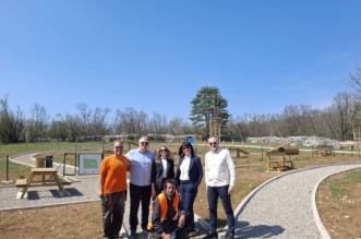 Sanja Udović sa suradnicima i djelatnicima Komunalnog društva Viškovo