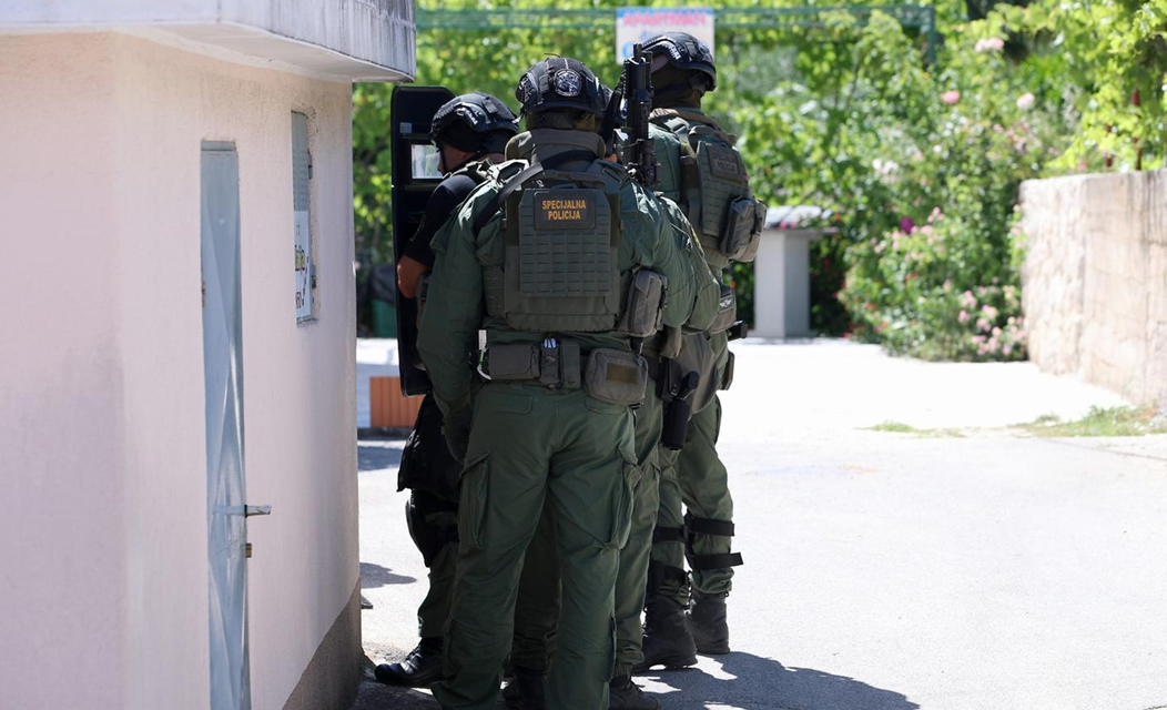 493f0152-e59e-4f98-b0a7-302f8b740063 493f0152-e59e-4f98-b0a7-302f8b740063