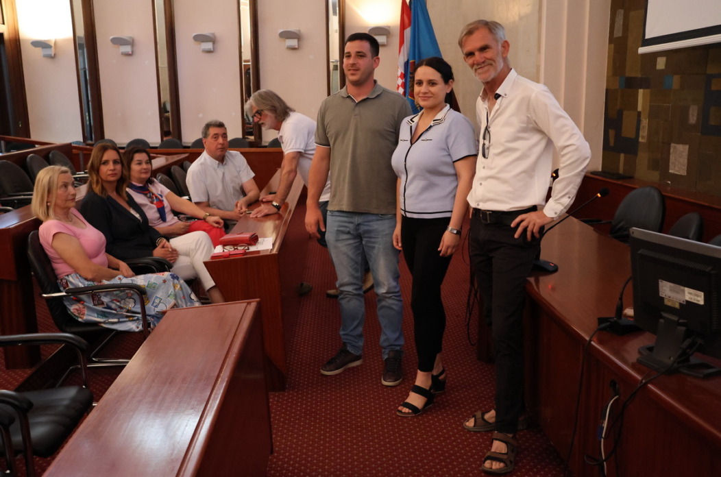 Dan-otvorenih-vrata-Zrakoplovnog-drustva-Krila-Kvarnera Dan-otvorenih-vrata-Zrakoplovnog-drustva-Krila-Kvarnera