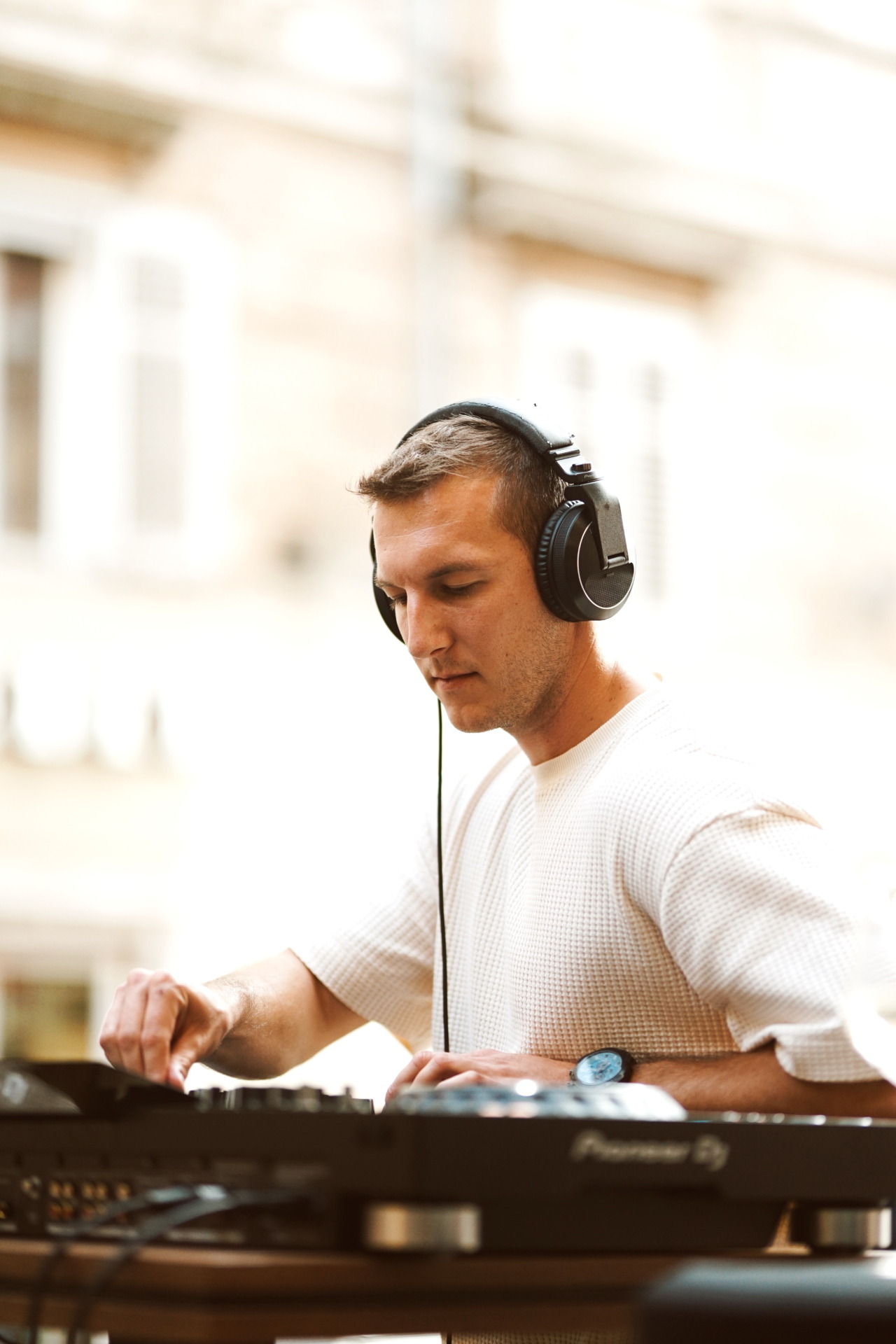 Edited in Tezza with: Mood, Brightness, Temperature, & Contrast Edited in Tezza with: Mood, Brightness, Temperature, & Contrast