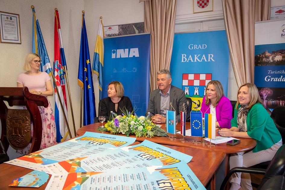 Najavni press – Margaretino leto (1) Najavni press – Margaretino leto (1)