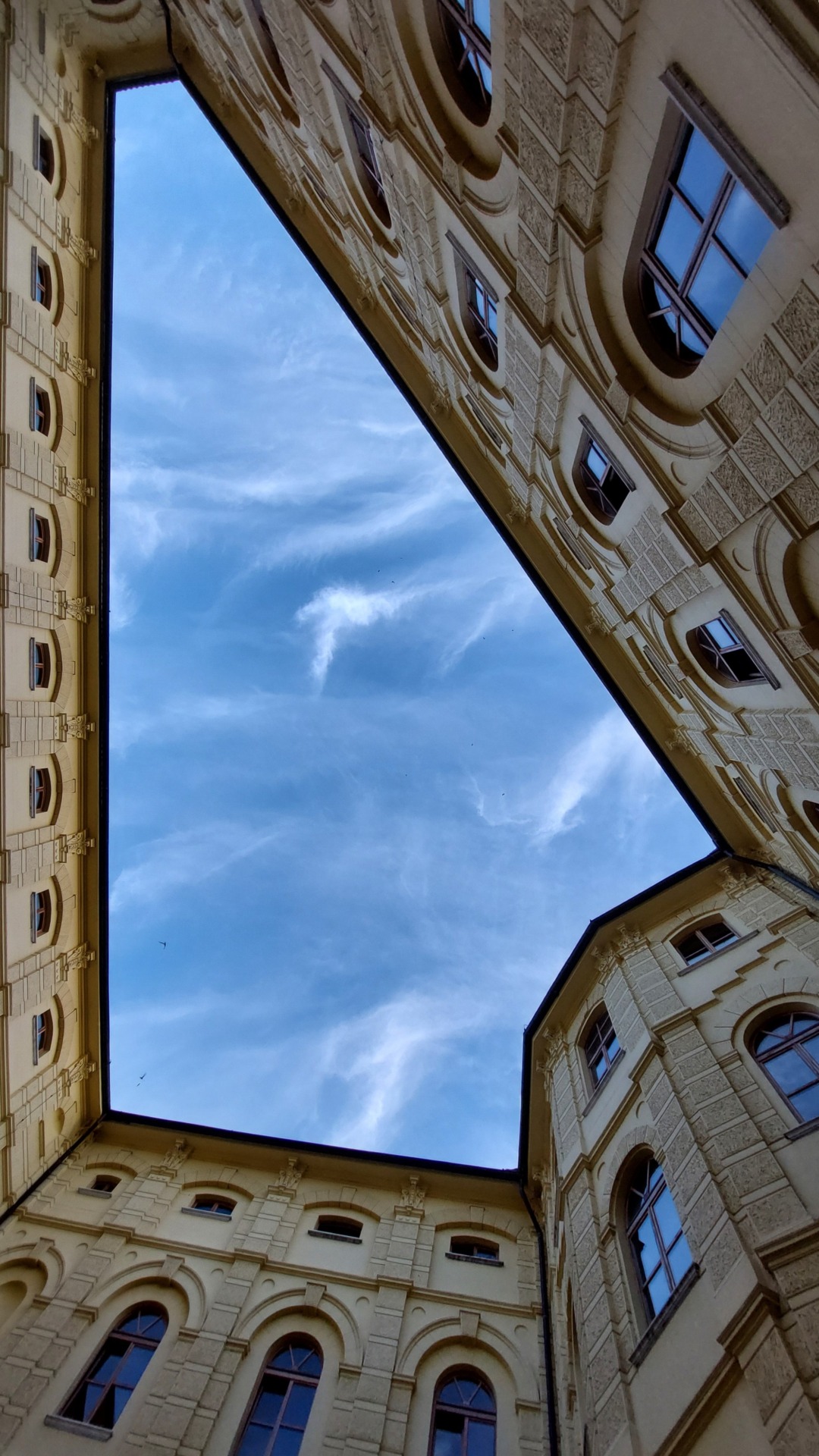 Neven Ivanić – Liceo_tema Rijeka Neven Ivanić – Liceo_tema Rijeka