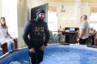 Rijeka: Svjetski rekord Vitomira Maričića, zadržao dah pod vodom 29 minuta i tri sekunde Rijeka: Svjetski rekord Vitomira Maričića, zadržao dah pod vodom 29 minuta i tri sekunde