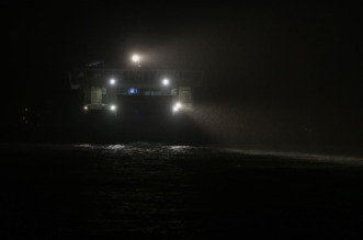 Zadar: Trajekt “Jadran” dovezao putnike sa potonulog katamarana “Melita” u luku Gaženica