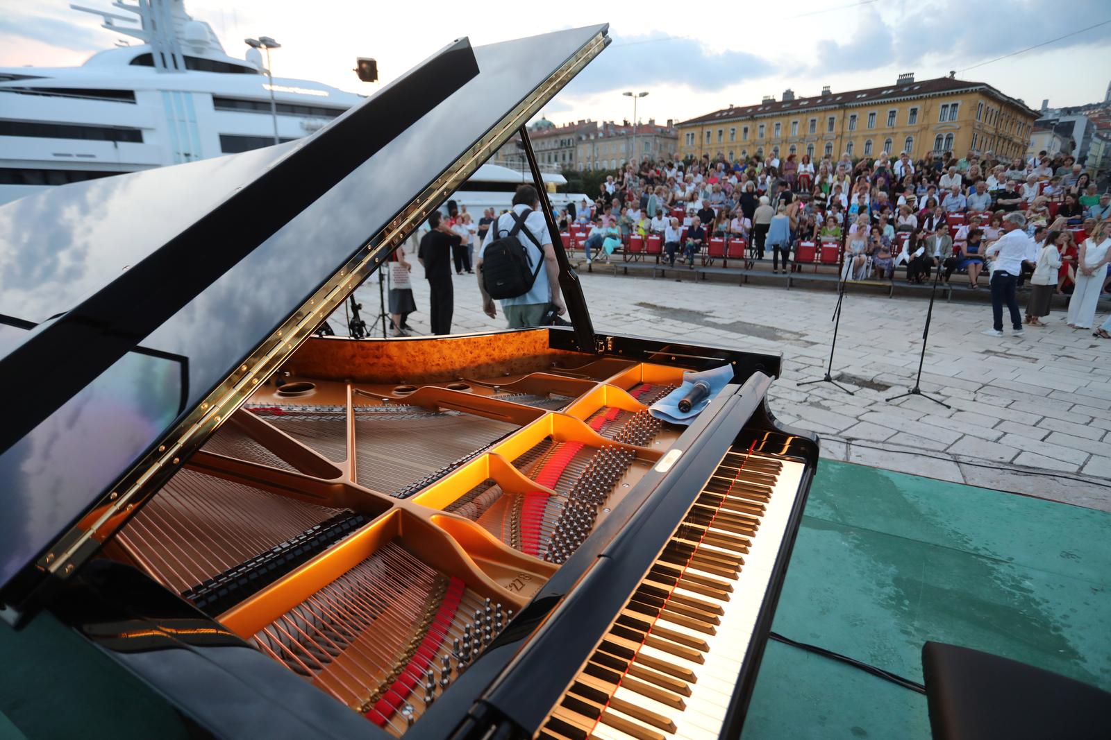 Rijeka: Otvorenje Riječkih ljetnih noći