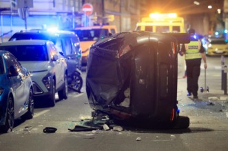 Zagreb: U Medulićevoj se zabio u četiri parkirana vozila te završio na boku