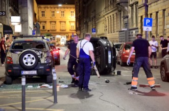 Zagreb: U Medulićevoj se zabio u četiri parkirana vozila te završio na boku