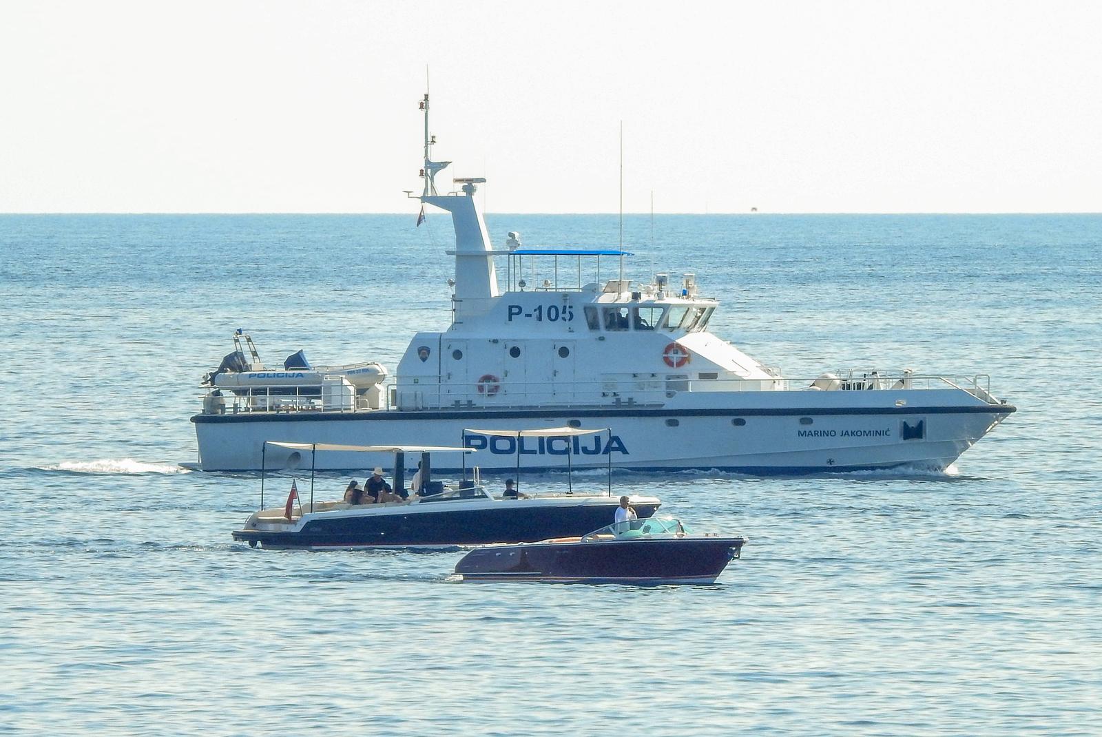 Jeff Bezos i Lauren Sanchez priredili raskošnu pjena-zabavu kod Cresa uoči vjenčanja u Veneciji Jeff Bezos i Lauren Sanchez priredili raskošnu pjena-zabavu kod Cresa uoči vjenčanja u Veneciji