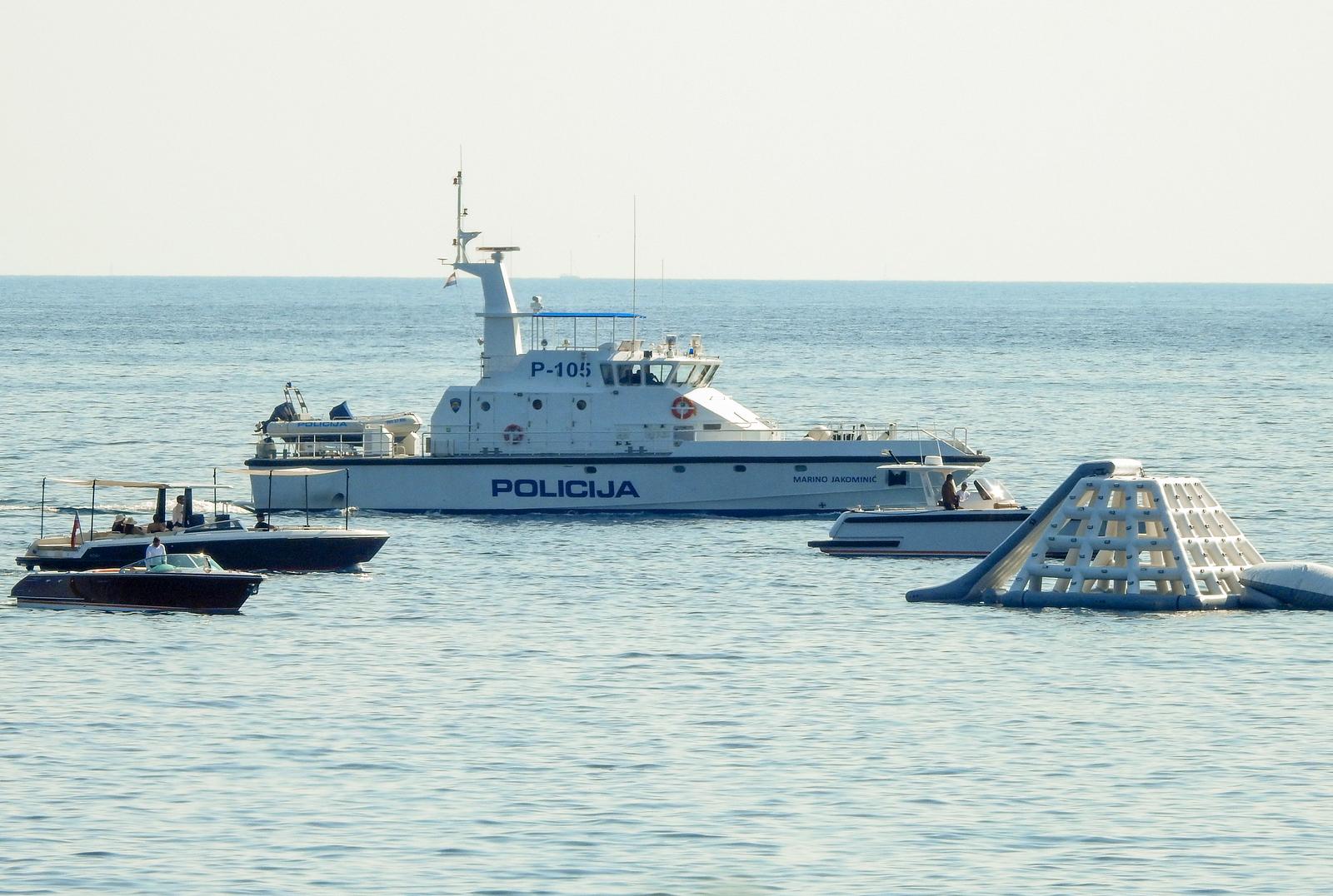 Jeff Bezos i Lauren Sanchez priredili raskošnu pjena-zabavu kod Cresa uoči vjenčanja u Veneciji Jeff Bezos i Lauren Sanchez priredili raskošnu pjena-zabavu kod Cresa uoči vjenčanja u Veneciji