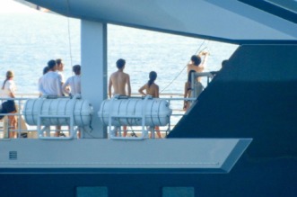 Jeff Bezos i Lauren Sanchez priredili raskošnu pjena-zabavu kod Cresa uoči vjenčanja u Veneciji Jeff Bezos i Lauren Sanchez priredili raskošnu pjena-zabavu kod Cresa uoči vjenčanja u Veneciji