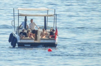 Jeff Bezos i Lauren Sanchez priredili raskošnu pjena-zabavu kod Cresa uoči vjenčanja u Veneciji Jeff Bezos i Lauren Sanchez priredili raskošnu pjena-zabavu kod Cresa uoči vjenčanja u Veneciji