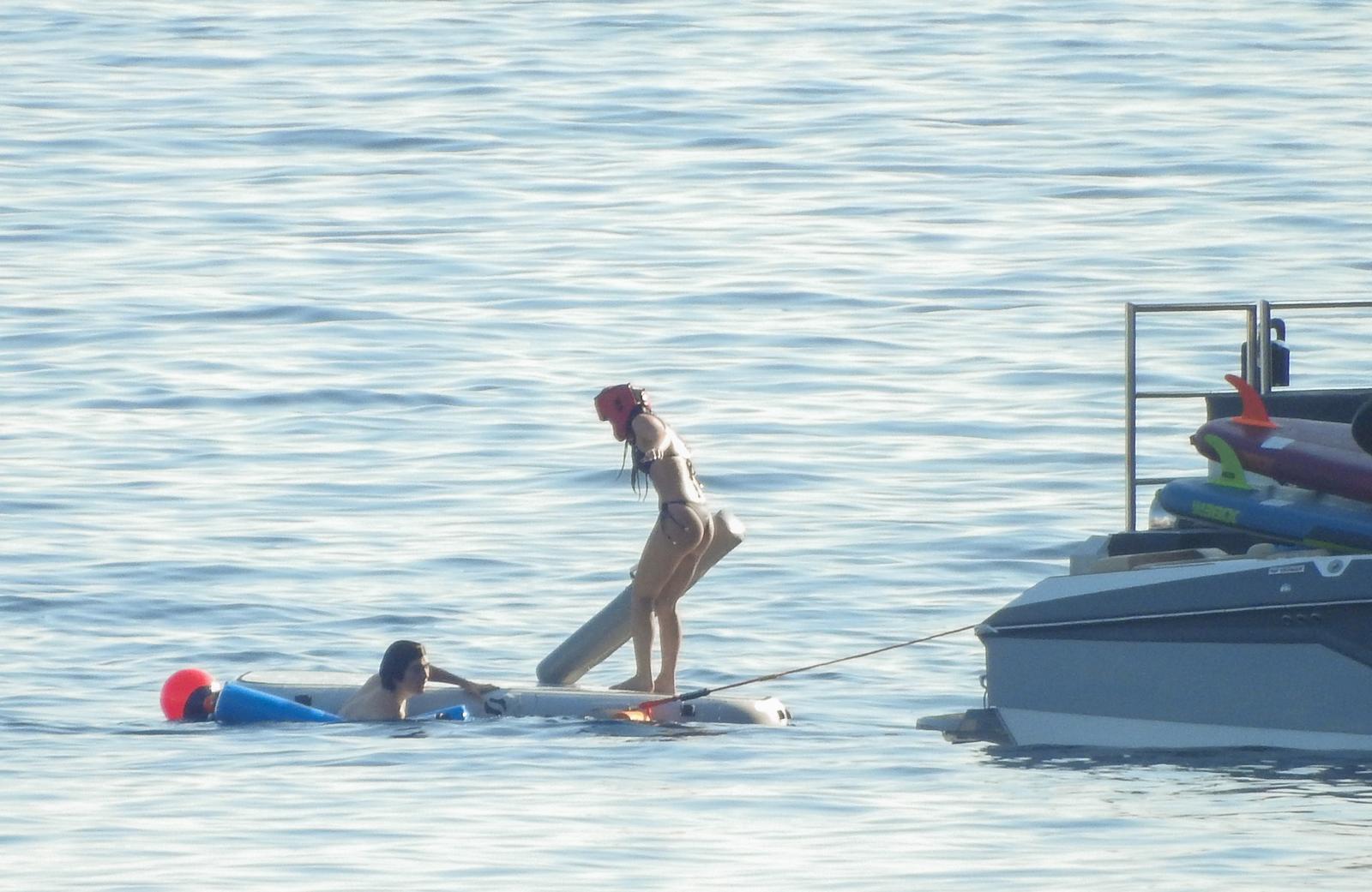 Jeff Bezos i Lauren Sanchez priredili raskošnu pjena-zabavu kod Cresa uoči vjenčanja u Veneciji Jeff Bezos i Lauren Sanchez priredili raskošnu pjena-zabavu kod Cresa uoči vjenčanja u Veneciji