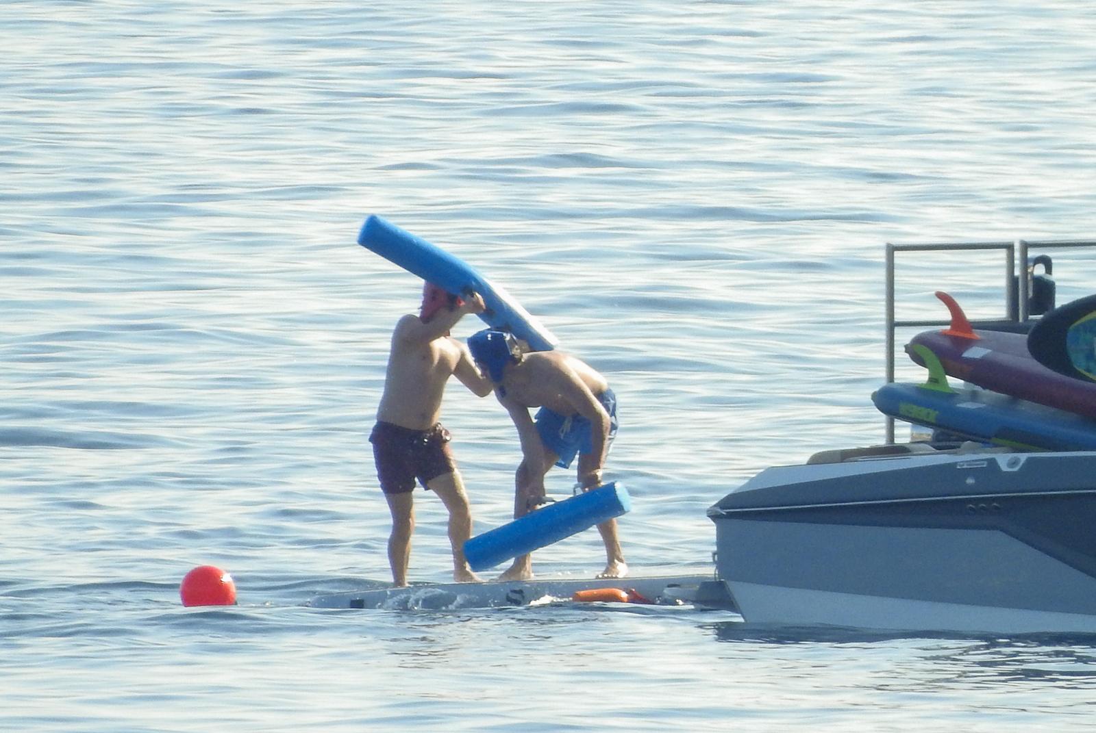 Jeff Bezos i Lauren Sanchez priredili raskošnu pjena-zabavu kod Cresa uoči vjenčanja u Veneciji Jeff Bezos i Lauren Sanchez priredili raskošnu pjena-zabavu kod Cresa uoči vjenčanja u Veneciji