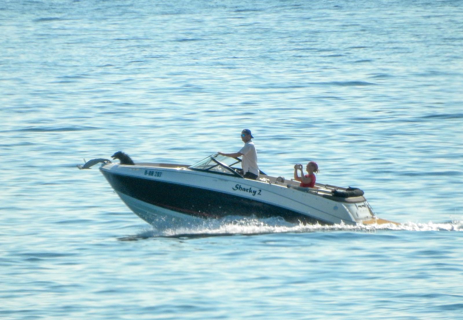 Jeff Bezos i Lauren Sanchez priredili raskošnu pjena-zabavu kod Cresa uoči vjenčanja u Veneciji Jeff Bezos i Lauren Sanchez priredili raskošnu pjena-zabavu kod Cresa uoči vjenčanja u Veneciji