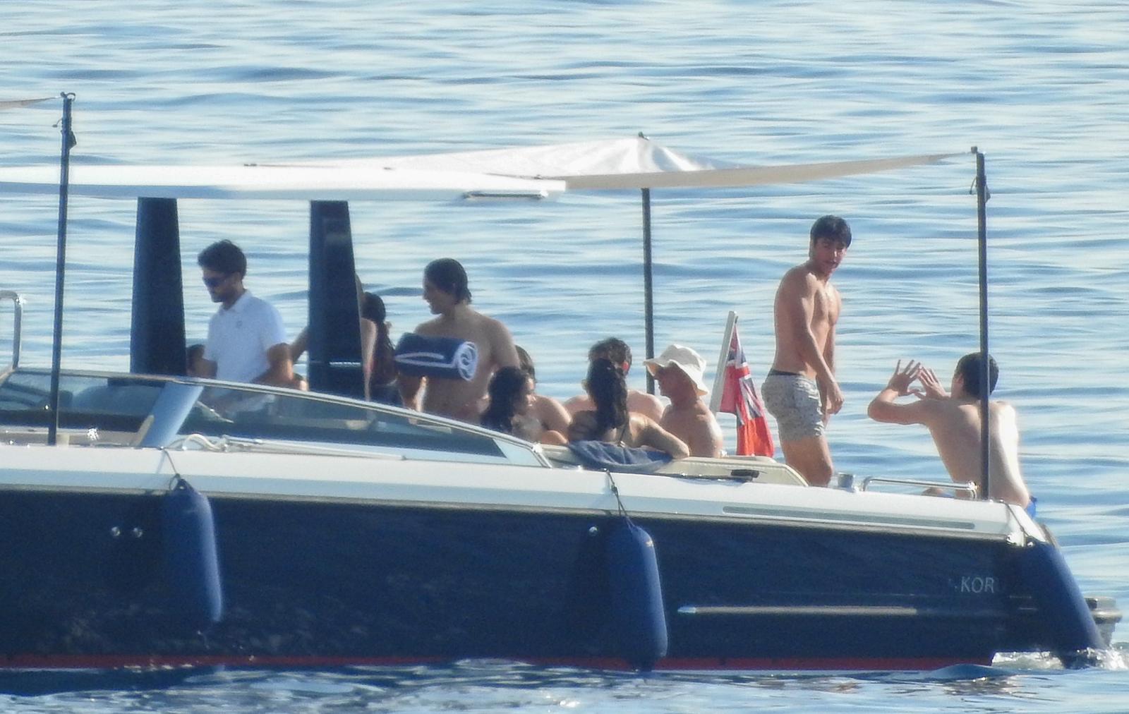 Jeff Bezos i Lauren Sanchez priredili raskošnu pjena-zabavu kod Cresa uoči vjenčanja u Veneciji Jeff Bezos i Lauren Sanchez priredili raskošnu pjena-zabavu kod Cresa uoči vjenčanja u Veneciji