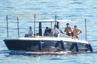 Jeff Bezos i Lauren Sanchez priredili raskošnu pjena-zabavu kod Cresa uoči vjenčanja u Veneciji Jeff Bezos i Lauren Sanchez priredili raskošnu pjena-zabavu kod Cresa uoči vjenčanja u Veneciji