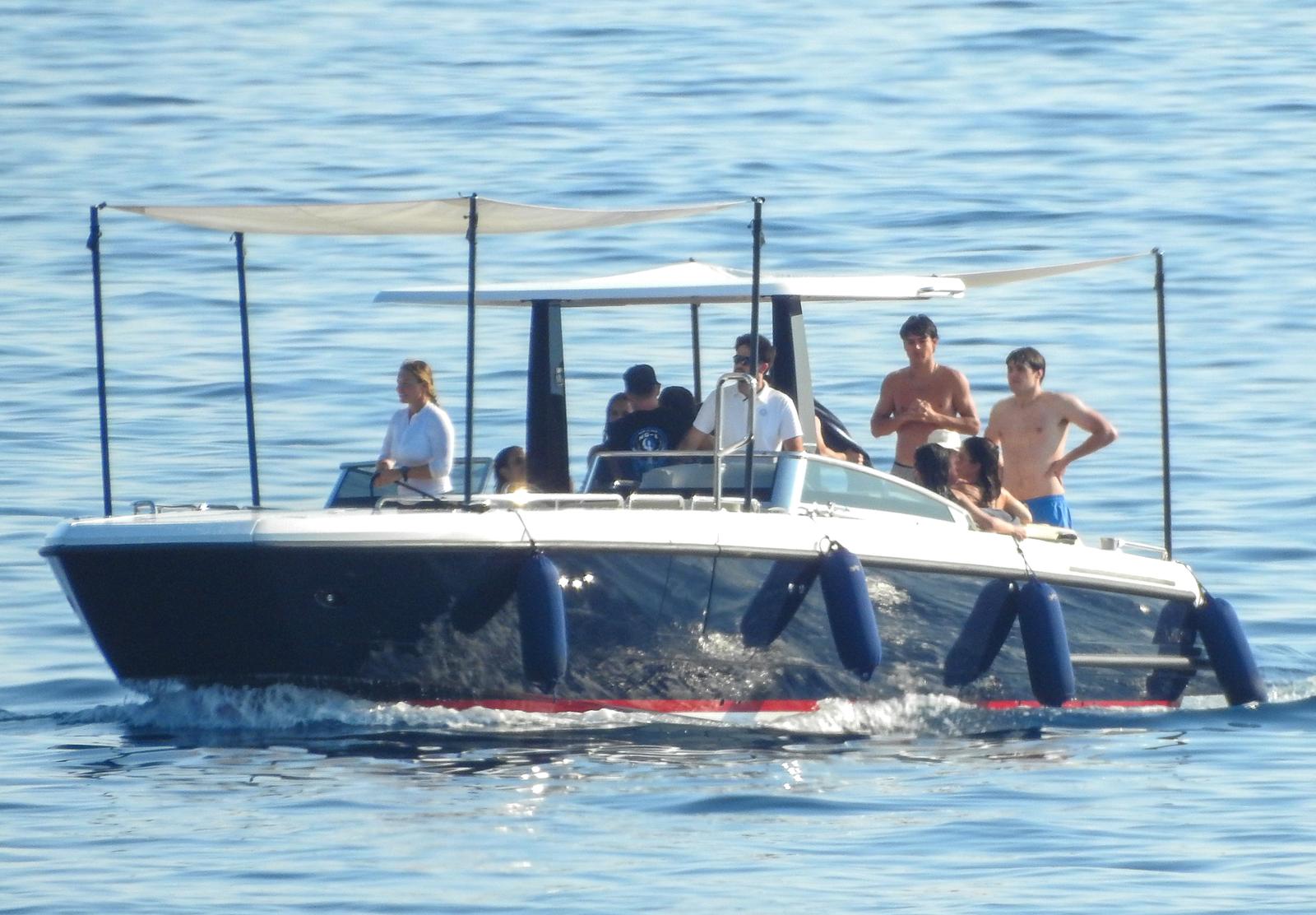 Jeff Bezos i Lauren Sanchez priredili raskošnu pjena-zabavu kod Cresa uoči vjenčanja u Veneciji Jeff Bezos i Lauren Sanchez priredili raskošnu pjena-zabavu kod Cresa uoči vjenčanja u Veneciji