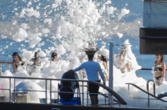 Jeff Bezos i Lauren Sanchez priredili raskošnu pjena-zabavu kod Cresa uoči vjenčanja u Veneciji Jeff Bezos i Lauren Sanchez priredili raskošnu pjena-zabavu kod Cresa uoči vjenčanja u Veneciji