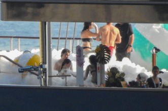 Jeff Bezos i Lauren Sanchez priredili raskošnu pjena-zabavu kod Cresa uoči vjenčanja u Veneciji Jeff Bezos i Lauren Sanchez priredili raskošnu pjena-zabavu kod Cresa uoči vjenčanja u Veneciji