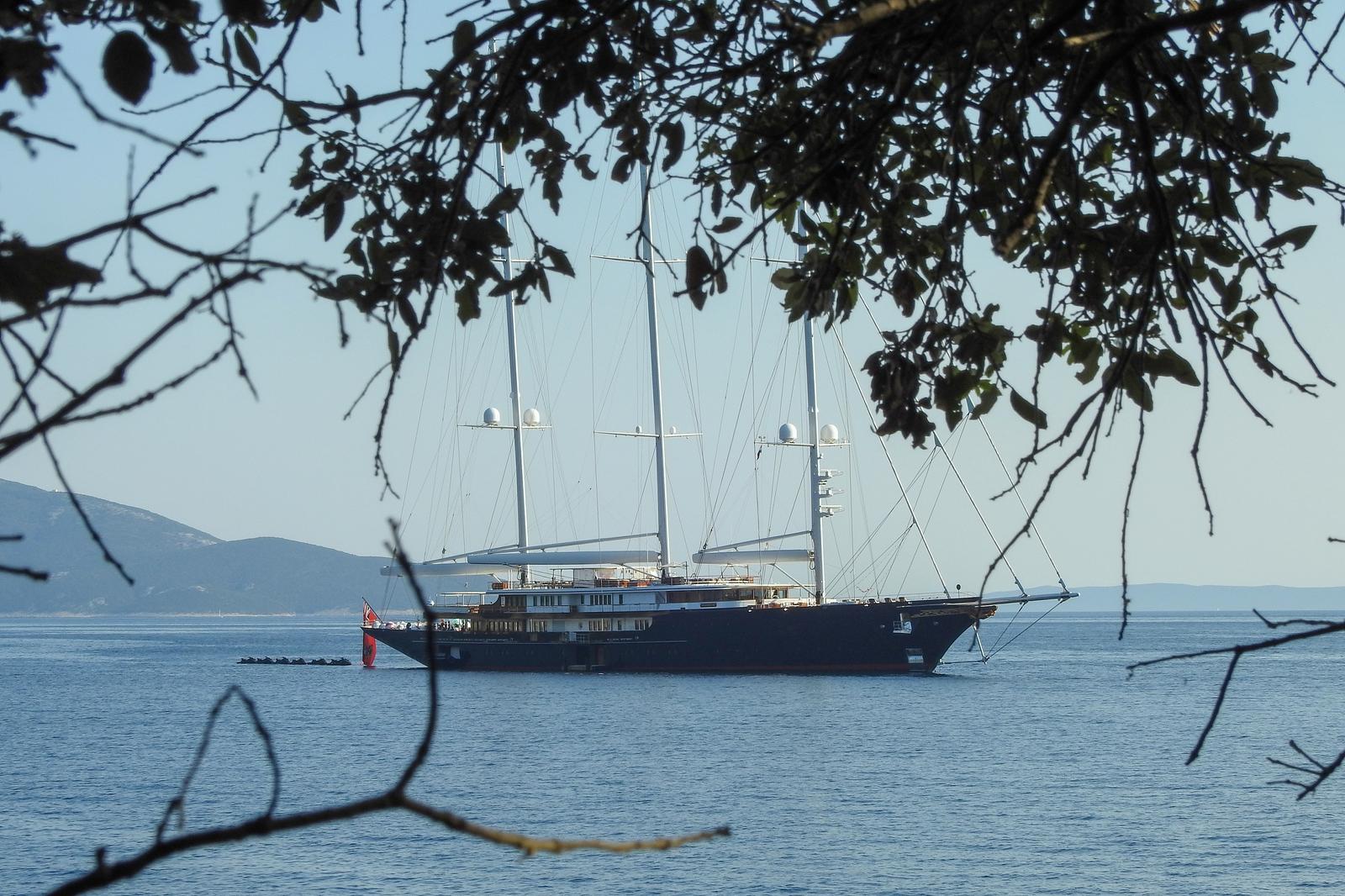 Jeff Bezos i Lauren Sanchez priredili raskošnu pjena-zabavu kod Cresa uoči vjenčanja u Veneciji Jeff Bezos i Lauren Sanchez priredili raskošnu pjena-zabavu kod Cresa uoči vjenčanja u Veneciji