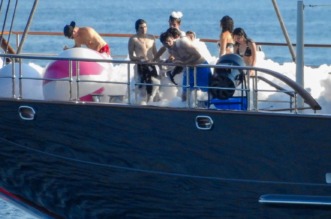 Jeff Bezos i Lauren Sanchez priredili raskošnu pjena-zabavu kod Cresa uoči vjenčanja u Veneciji Jeff Bezos i Lauren Sanchez priredili raskošnu pjena-zabavu kod Cresa uoči vjenčanja u Veneciji