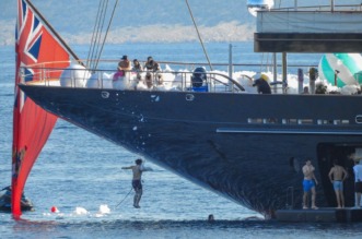 Jeff Bezos i Lauren Sanchez priredili raskošnu pjena-zabavu kod Cresa uoči vjenčanja u Veneciji Jeff Bezos i Lauren Sanchez priredili raskošnu pjena-zabavu kod Cresa uoči vjenčanja u Veneciji